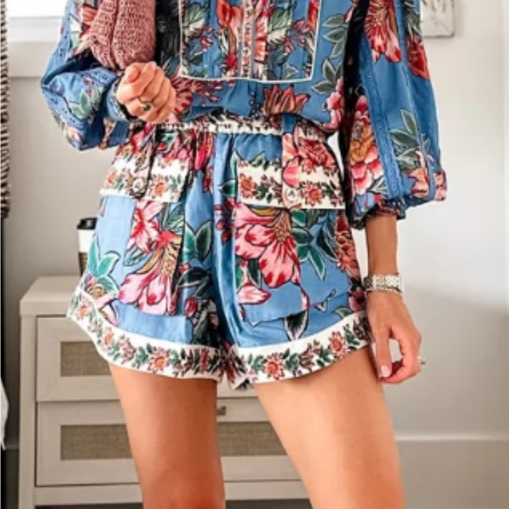 FARM Rio Bouquet Blue High Waist Shorts Vibrant Design